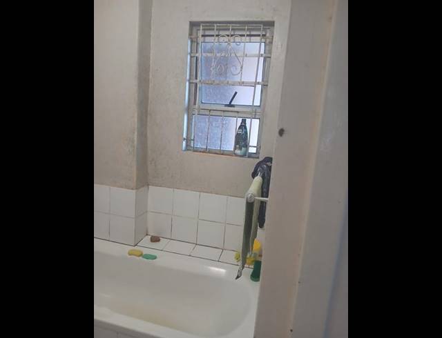 2 BEDROOM APARTMENT FOR SALE IN SCENERY PARK